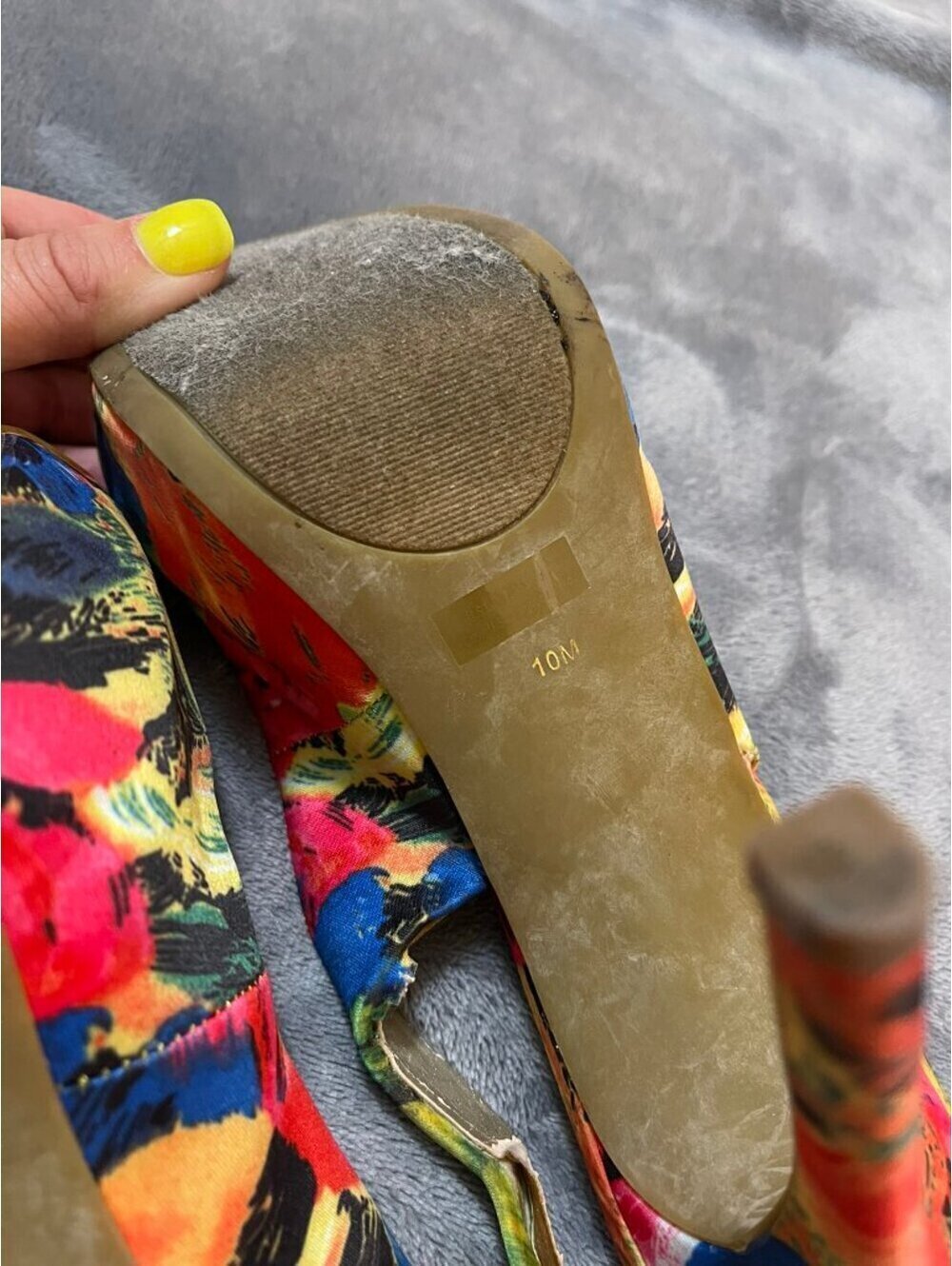 G by Guess | Women's Sz 10 | Guess Multicolor Slingback Peep-Toe Heels - Picture 4 of 10